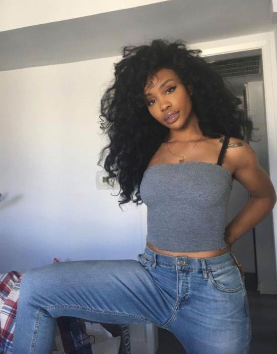 SZA at her New York Apartment in May 2017