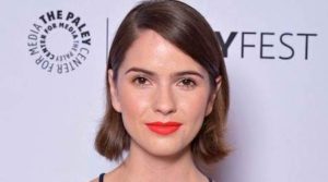 Shelley Hennig - Featured Image