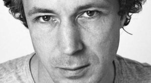 Aidan Gillen headshot