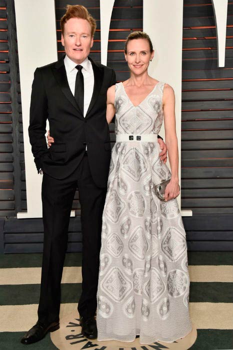 Conan O’Brien and Ann 'Liza' Powel at the Vanity Fair Oscar Party Hosted By Graydon Carter in February 2016