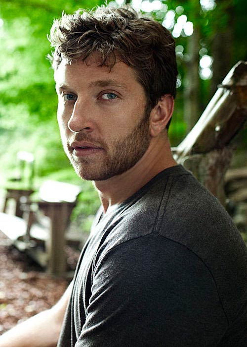 Brett Eldredge in a promotional shoot for Atlantic Recording in 2008