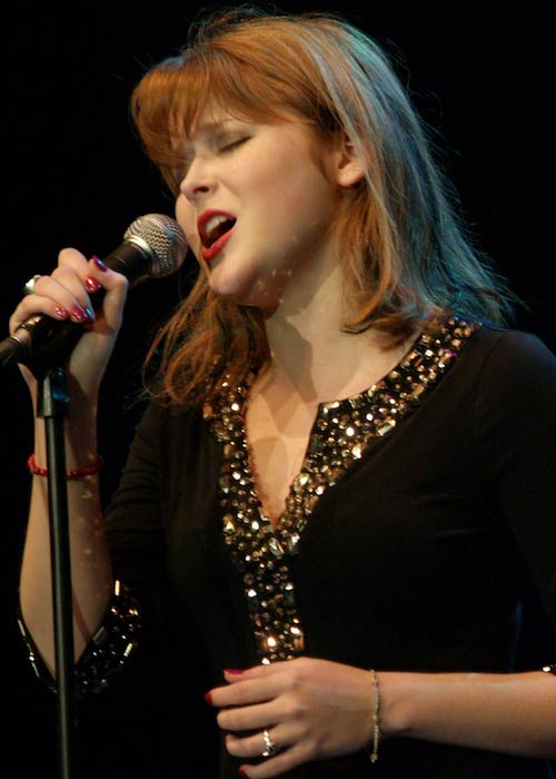 Renee Olstead performing at 2008 Java Jazz Festival in Jakarta