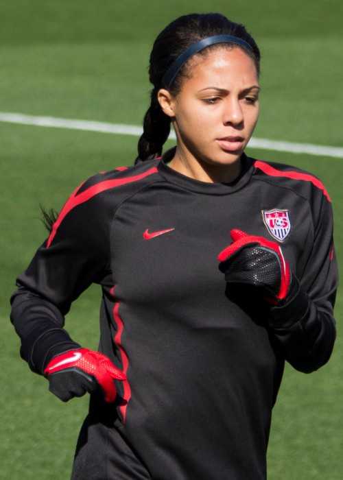 Sydney Leroux Warming Up in Texas in 2012