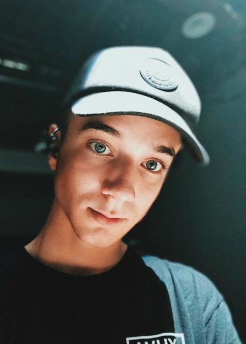 Daniel Seavey in an Instagram Selfie in November 2017