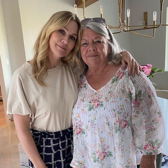 Jennie Garth with her mother on Mother's Day in May 2021