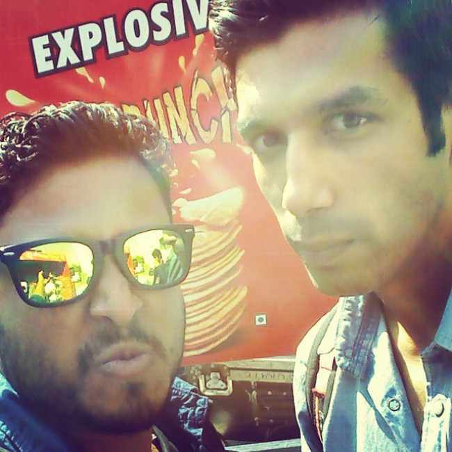 Abish Mathew (Left) and Kanan Gill in an Instagram selfie in December 2014