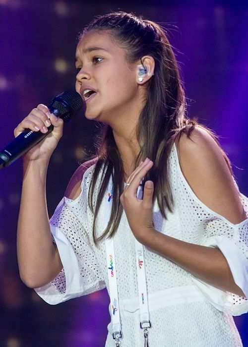 Alexa Curtis singing in JESC in 2016