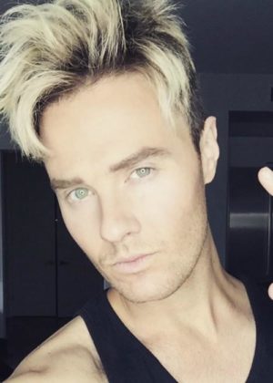Bart Baker Height, Weight, Age, Girlfriend, Family, Facts, Biography