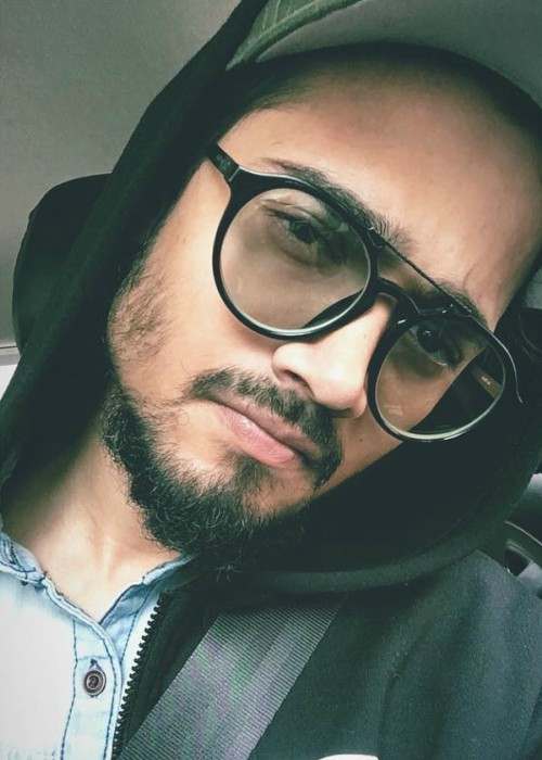 Bhuvan Bam in a selfie in November 2017