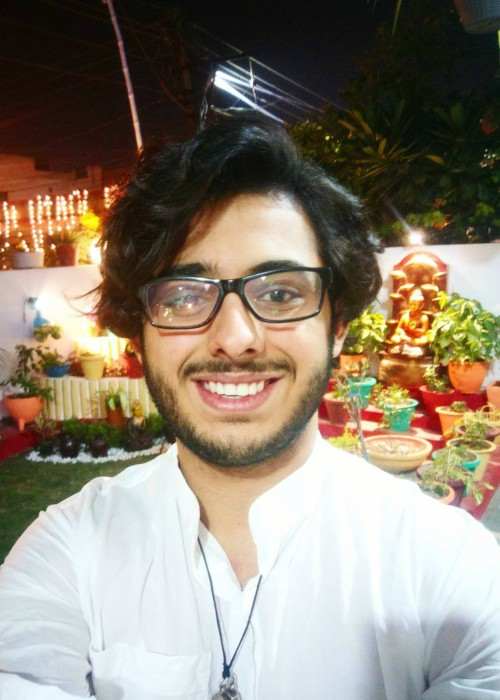 CarryMinati in an Instagram selfie as seen in October 2017