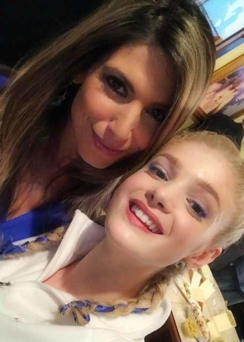 Elena Kampouris (Right) and Nicole Petallides in an Instagram selfie in March 2017