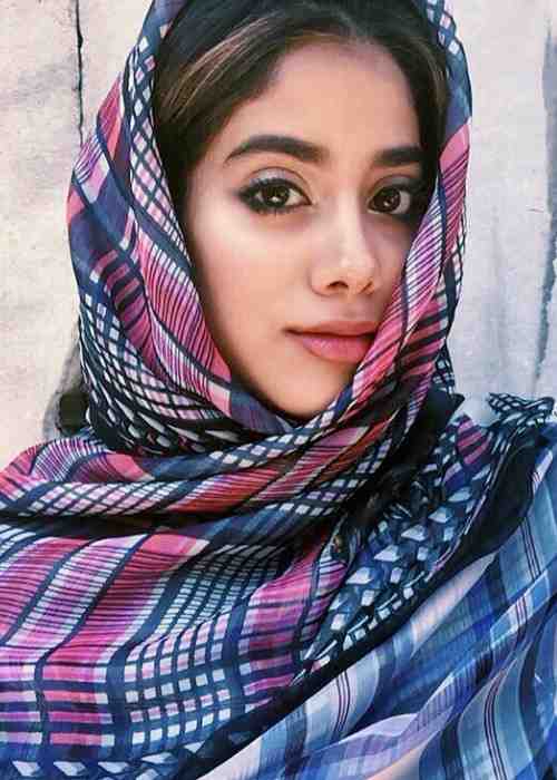 Jhanvi Kapoor in an Instagram selfie as seen in May 2016