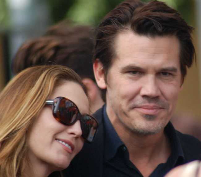 Josh Brolin with Diane Lane at the Hollywood Walk of Fame Ceremony for Mary Steenburgen in December 2009