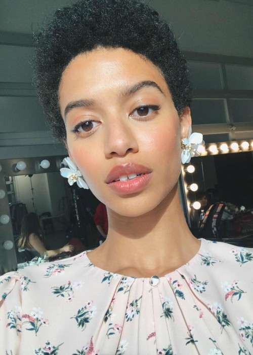 Jourdana Phillips in an Instagram selfie in December 2017