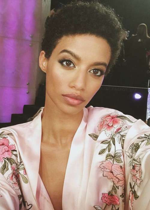 Jourdana Phillips in an Instagram selfie in November 2017