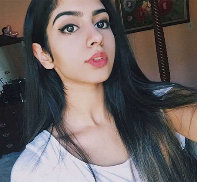 Khushi Kapoor Height, Weight, Age, Boyfriend, Family, Facts, Biography