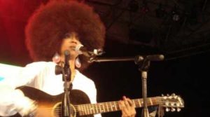 Lauryn Hill Healthy Celeb