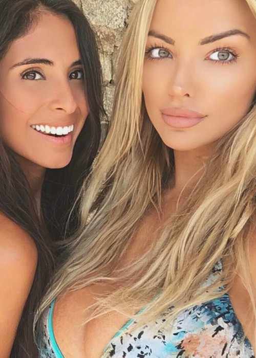 Lindsey Pelas and Cambria Mendez in an Instagram selfie in August 2017