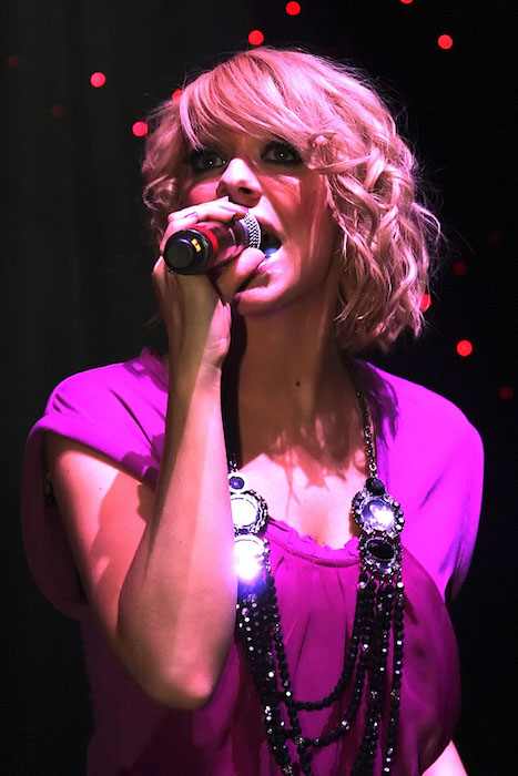 Liz McClarnon giving her performance in 2010