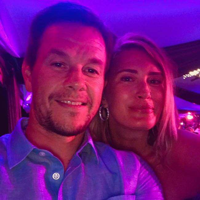 Mark Wahlberg and his wife Rhea Durham in an Instagram selfie on January 1, 2018