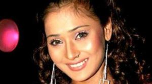 Sara Khan Healthy Celeb