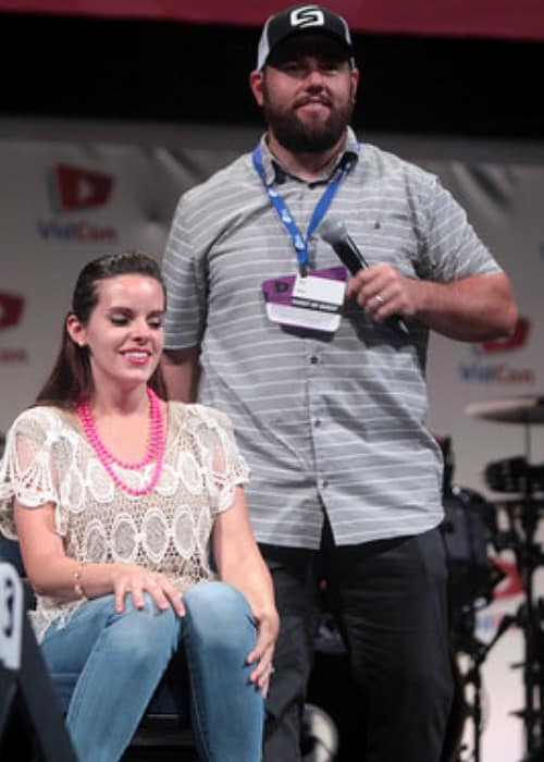 Shay Carl and Colette Butler speaking at the 2014 VidCon