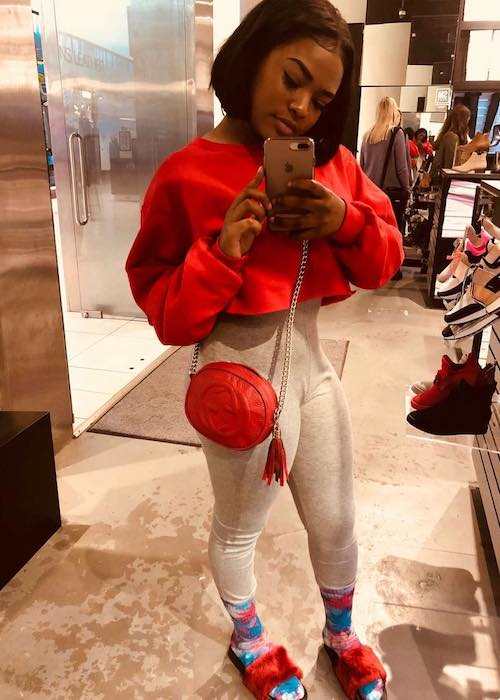 Summerella selfie inside a shoe store in December 2017