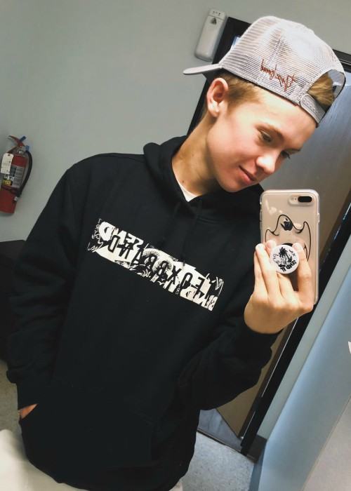 Tanner Fox in a selfie in October 2017