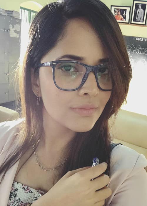 Anasuya Bharadwaj in an Instagram selfie as seen in October 2017