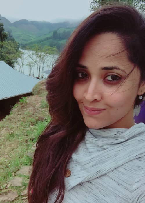 Anasuya Bharadwaj in an Instagram selfie in October 2017