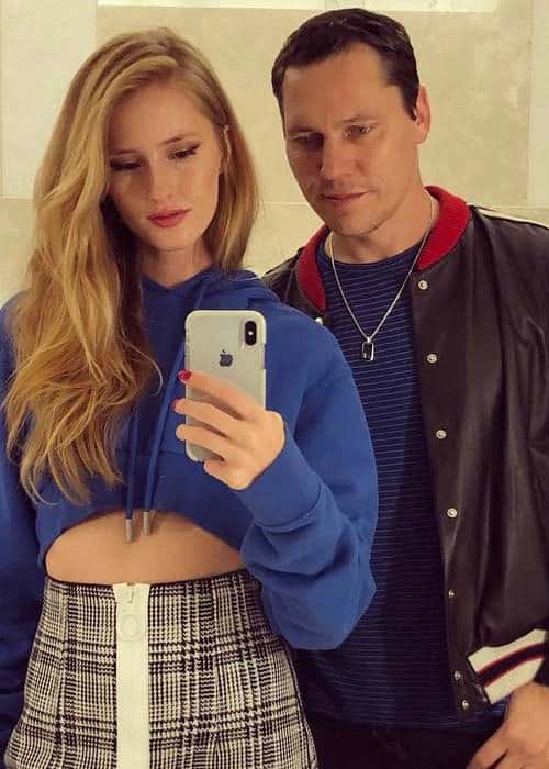 Annika Backes e DJ Tiësto numa selfie Instagram em dezembro de 2017