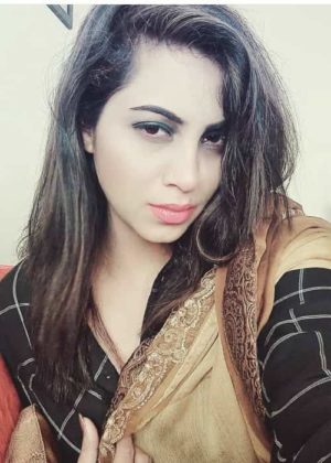 Arshi Khan Height, Weight, Age, Body Statistics - Healthy Celeb