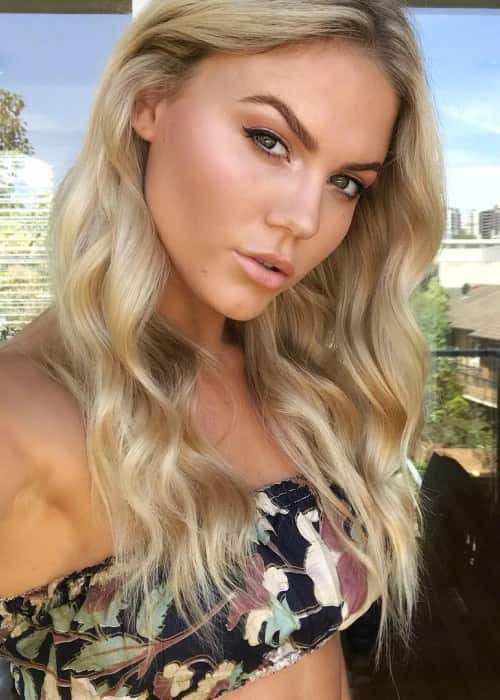 Brooke Nash in an Instagram selfie as seen in January 2018