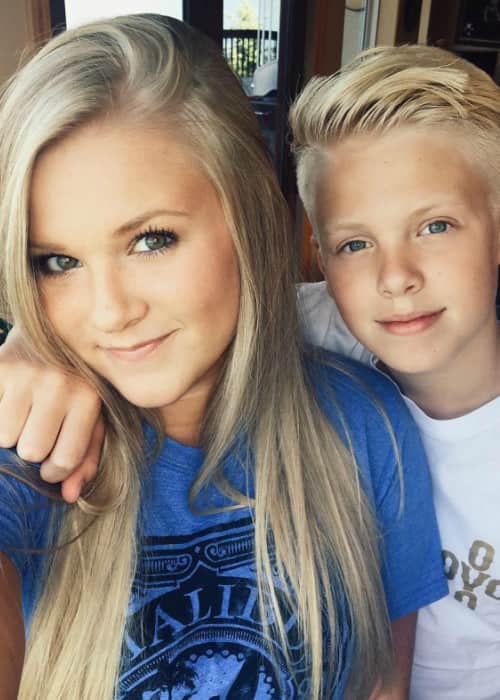 Carson Lueders and Olivia Lueders in an Instagram selfie in November 2016