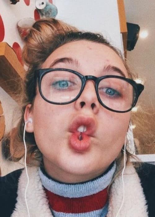 Emma Chamberlain in an Instagram selfie in February 2018