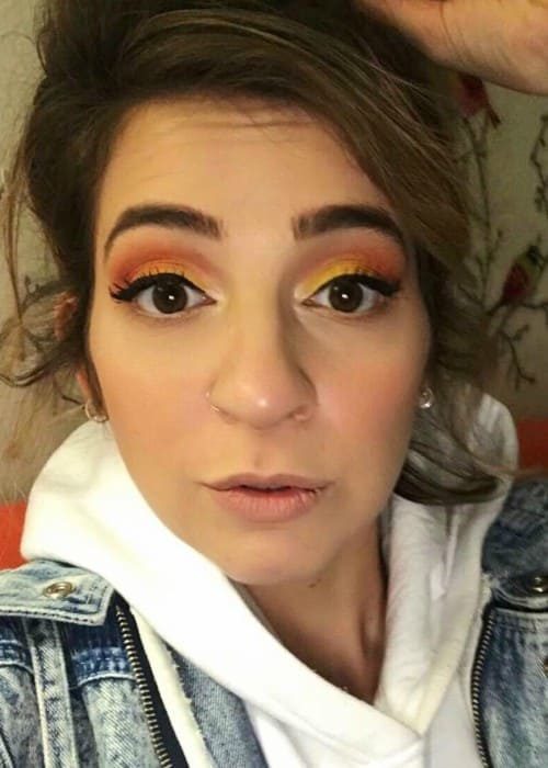 Gabbie Hanna Height, Weight, Age, Body Statistics ...