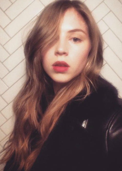 Hermione Corfield in an Instagram selfie as seen in March 2017