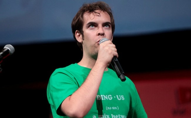 Jack Douglass speaking at the 2014 VidCon at the Anaheim Convention Center