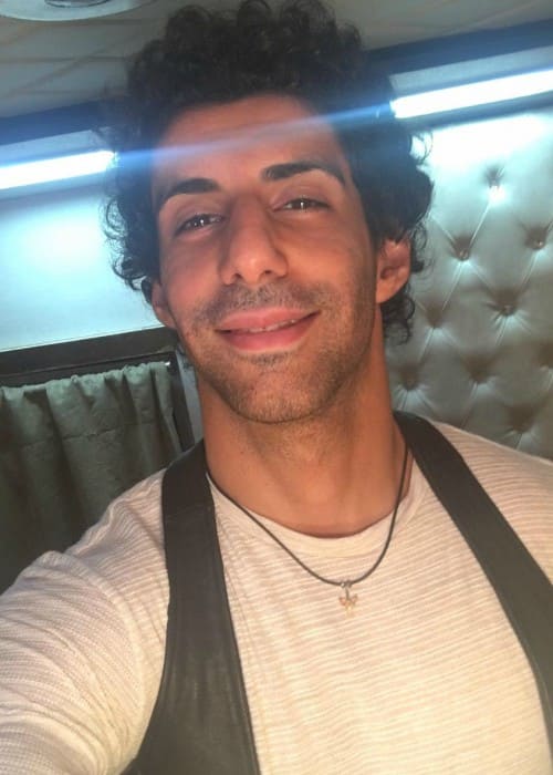 Jim Sarbh in an Instagram selfie as seen in January 2017