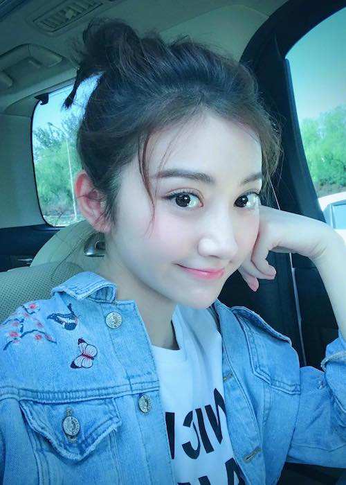 Jing Tian looking cute in a May 2017 selfie