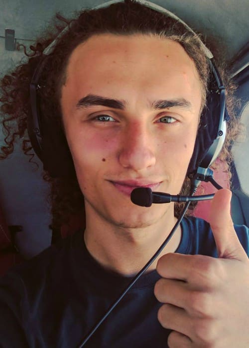 Kwebbelkop in an Instagram selfie in August 2017