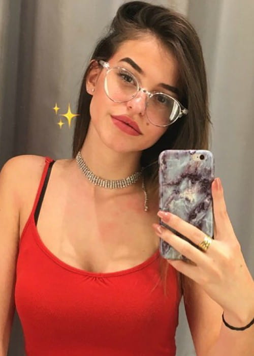 Lea Elui Ginet in an Instagram selfie as seen in October 2017