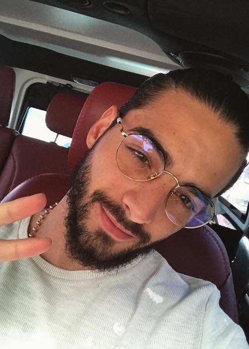 Maluma wearing his glasses in a selfie in January 2018