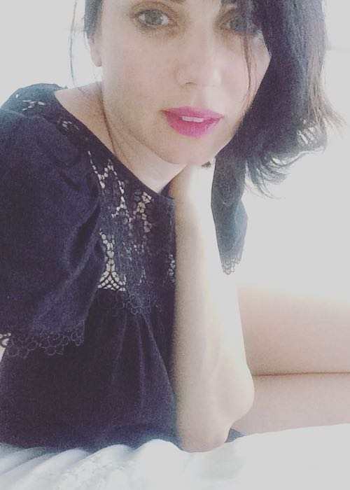 Mia Kirshner in an Instagram selfie in September 2016