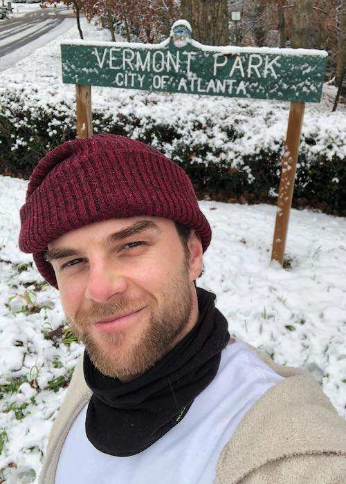 Nathaniel Buzolic in a selfie at Vermont Park in December 2017