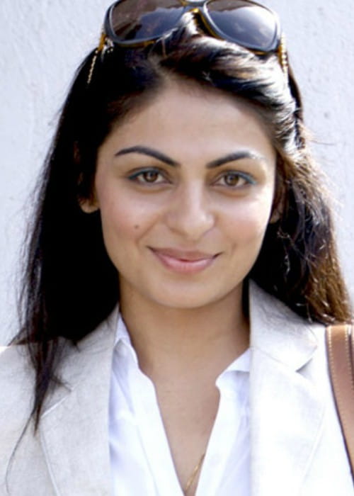 Neeru Bajwa at Kochi International Fashion Week in 2011