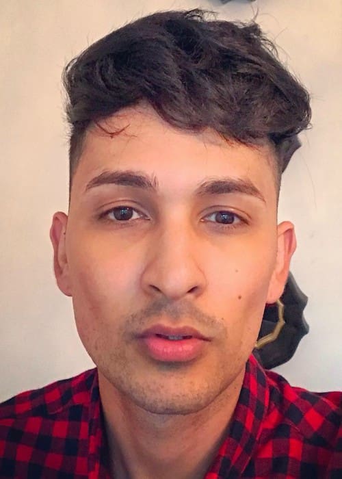 Zack Knight in an Instagram selfie as seen in September 2017