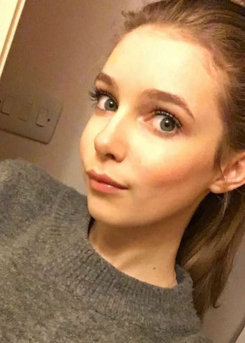 Eleanor Worthington Cox in an Instagram selfie as seen in October 2016