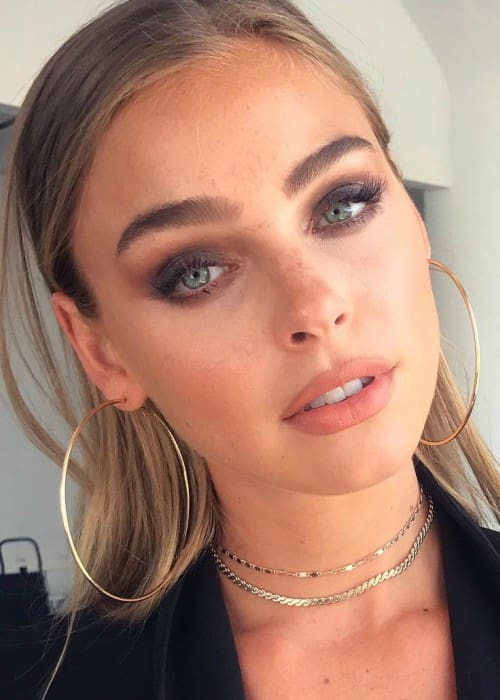 Elizabeth Turner Height, Weight, Age, Body Statistics - Healthy Celeb