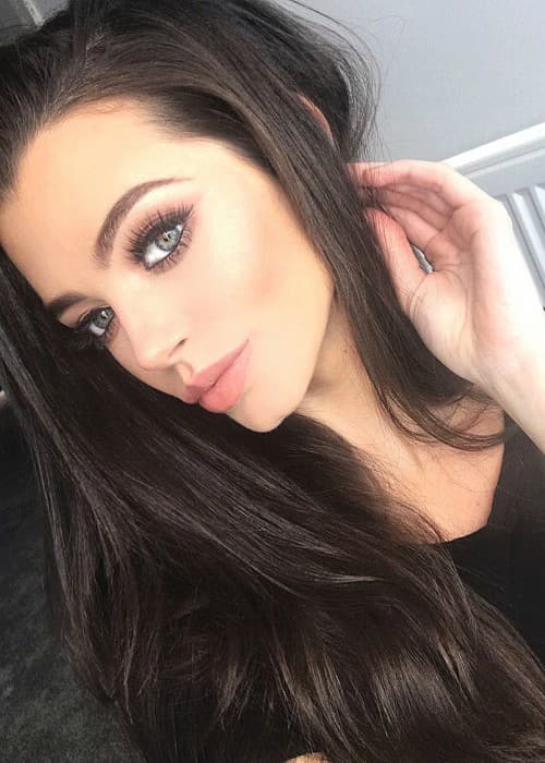 Emma McVey in an Instagram selfie in January 2018